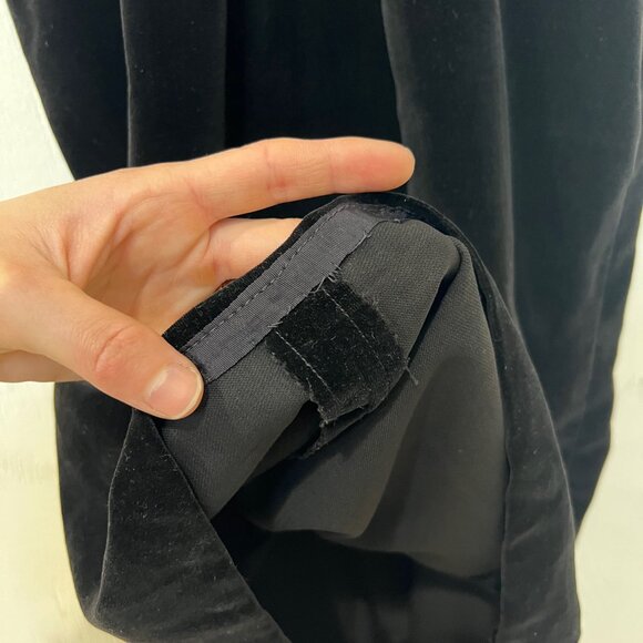 Vintage 1940s Black Velvet Pinafore Dress with Fur Trimmed Pockets Size S/M - Picture 10 of 10